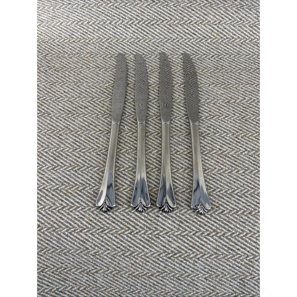 Oneida Royal Flute Set of 4 Dinner Knives Stainless Flatware